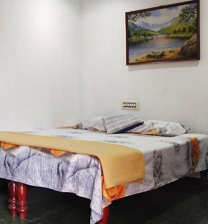 Floral Homestay Теккади Экстерьер фото