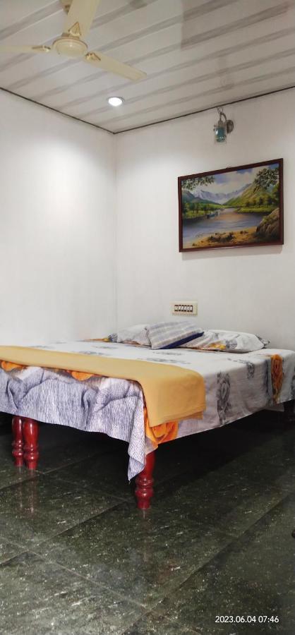 Floral Homestay Теккади Экстерьер фото