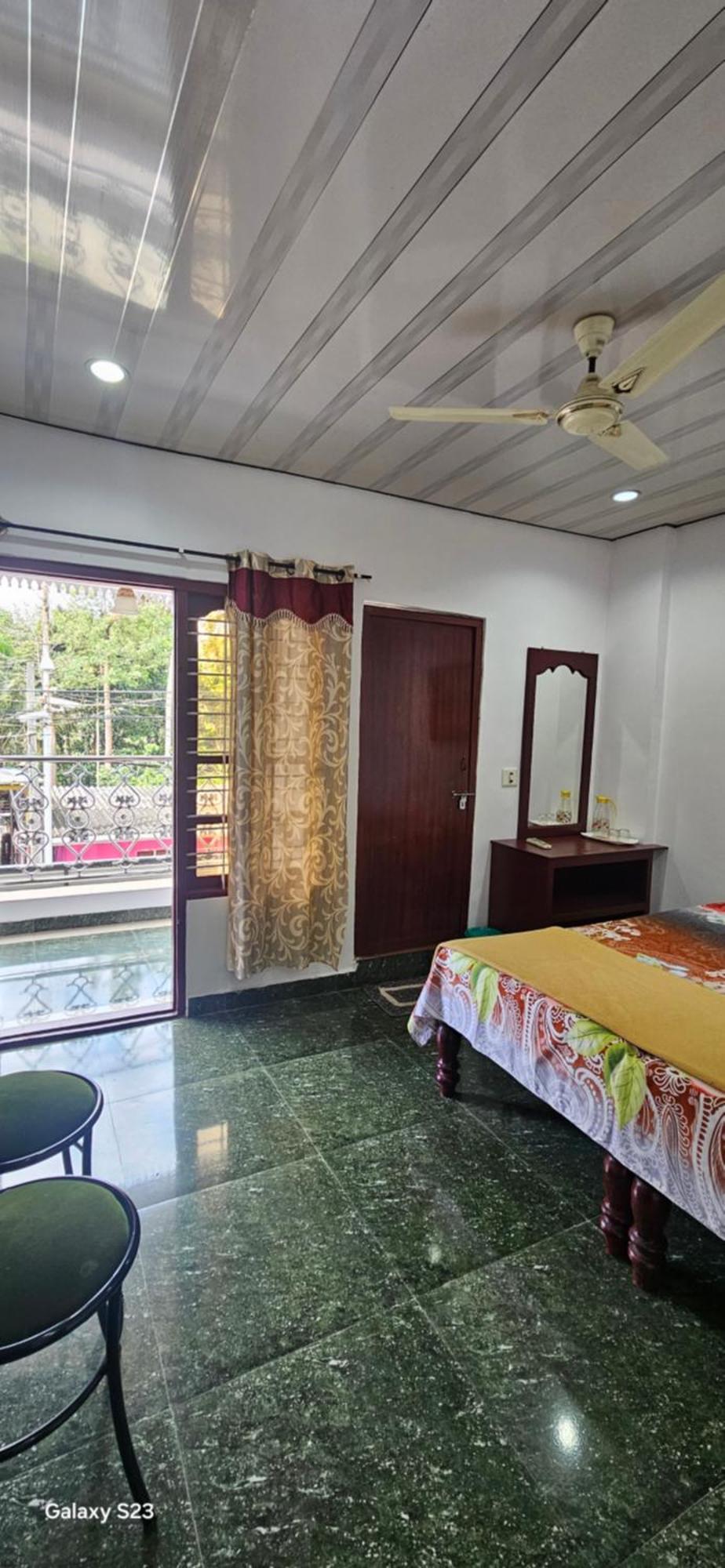 Floral Homestay Теккади Экстерьер фото